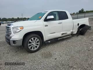 2016 Toyota Tundra Limited z VIN 5TFBW5F11GX574127, wystawiony jako Copart lot #72732384 z przebiegiem Nie podano mil oraz Szkoda całkowita • Salvage title. Historia ofert i sprzedaży dostępna na DreamBid. Obrazek 1.