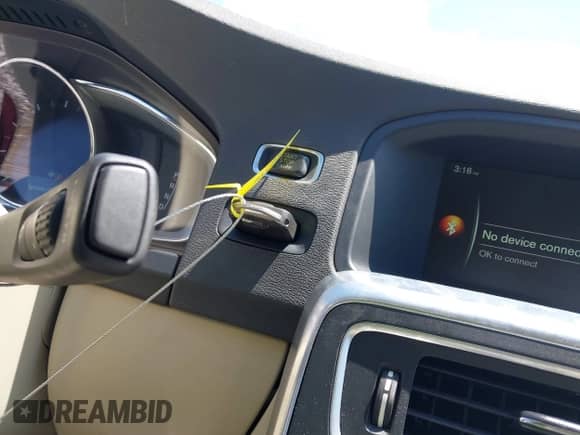 2015 Volvo S60 T5 Drive-E Premier with VIN YV126MFK9F1337917, listed as a IAAI auction lot 42518123 with 79,265 mi miles and . Bid and sale history available at DreamBid. Image 11.