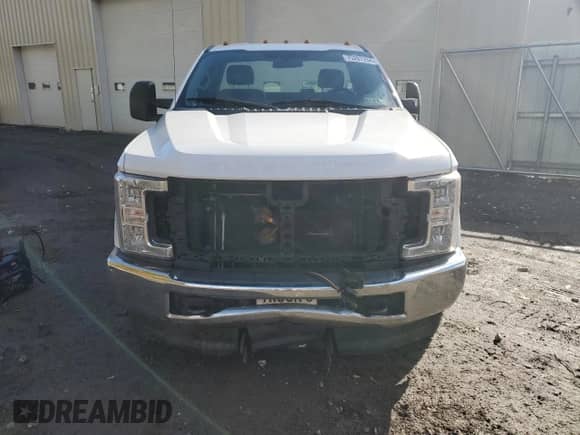 2017 Ford F-250 XLT с VIN 1FTBF2B63HEE77699, выставлен на аукционе Copart как лот 75287254 с пробегом 209 713 миль миль и Чистый • Clean title. История ставок и продаж доступна на DreamBid. Изображение 5.