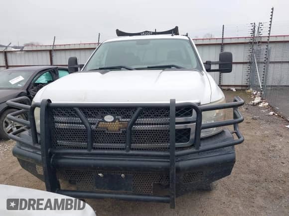 2011 Chevrolet Silverado 2500HD LT с VIN 1GC2KXCG7BZ370008, выставлен на аукционе IAAI как лот 41236319 с пробегом 299 790 миль миль и . История ставок и продаж доступна на DreamBid. Изображение 12.