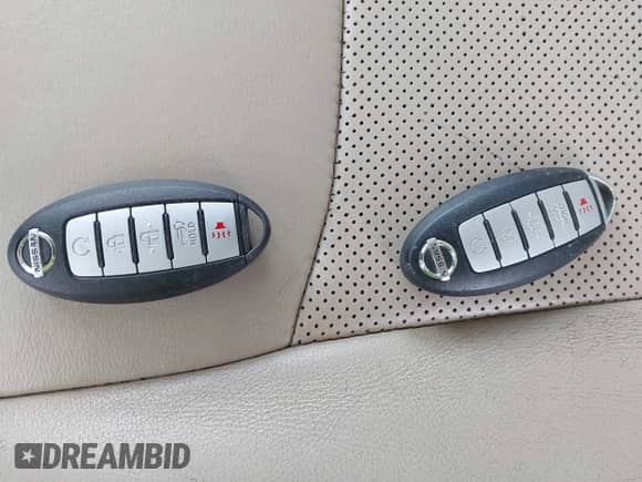 2013 Nissan Pathfinder SV z VIN 5N1AR2MM2DC673343, wystawiony jako IAAI lot #42502571 z przebiegiem 171 426 mil mil oraz . Historia ofert i sprzedaży dostępna na DreamBid. Obrazek 11.