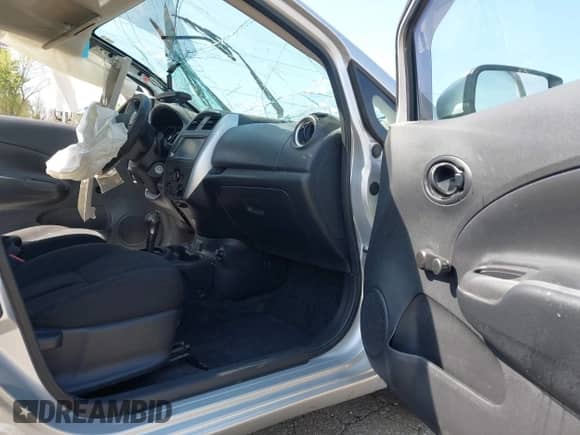 2019 Nissan Note SV with VIN 3N1CE2CP0KL356797, listed as a IAAI auction lot 41919597 with 85,048 mi miles and . Bid and sale history available at DreamBid. Image 5.