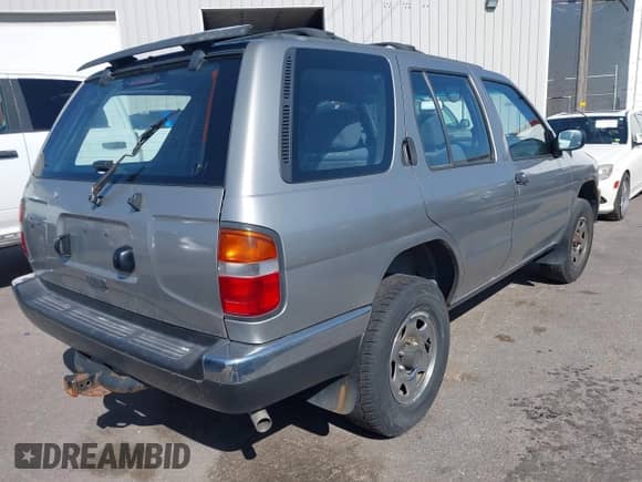 1998 Nissan Pathfinder XE with VIN JN8AR05YXWW225657, listed as a IAAI auction lot 42534139 with 155,099 mi miles and . Bid and sale history available at DreamBid. Image 4.