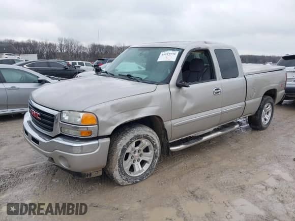 2006 GMC Sierra 1500 SLE1 with VIN 1GTEK19BX6Z246147, listed as a IAAI auction lot 41519570 with 167,650 mi miles and . Bid and sale history available at DreamBid. Image 17.