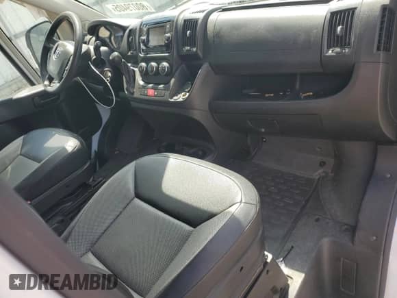 2017 Ram ProMaster Cargo с VIN 3C6TRVAG0HE525291, выставлен на аукционе Copart как лот 80079405 с пробегом 149 612 миль миль и Списание • Salvage title. История ставок и продаж доступна на DreamBid. Изображение 8.