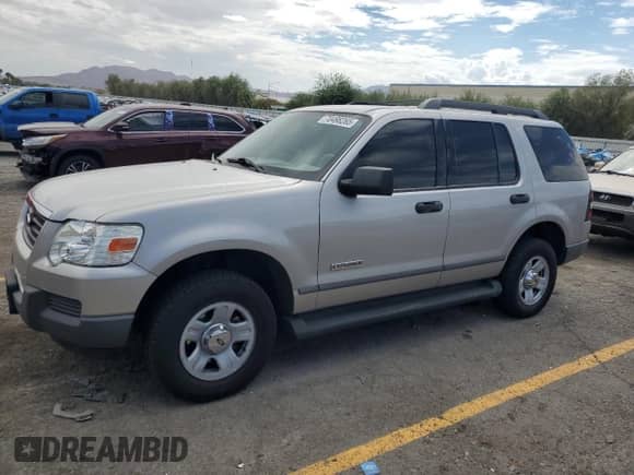 2006 Ford Explorer XLS with VIN 1FMEU62EX6UA01207, listed as a Copart auction lot 70498265 with 203,009 mi miles and Salvage title. Bid and sale history available at DreamBid. Image 1.