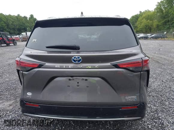 2023 Toyota Sienna Limited с VIN 5TDZSKFC9PS096992, выставлен на аукционе IAAI как лот 43026327 с пробегом 38 597 миль миль и . История ставок и продаж доступна на DreamBid. Изображение 16.