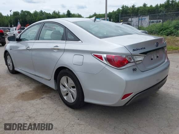 2015 Hyundai Sonata Limited z VIN KMHEC4A40FA119476, wystawiony jako IAAI lot #42656392 z przebiegiem 289 097 mil mil oraz . Historia ofert i sprzedaży dostępna na DreamBid. Obrazek 3.