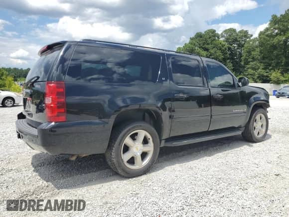 2008 Chevrolet Suburban 3LT с VIN 3GNFC16J38G260091, выставлен на аукционе Copart как лот 65715635 с пробегом 254 945 миль миль и Списание • Salvage title. История ставок и продаж доступна на DreamBid. Изображение 3.