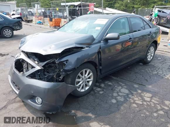 2011 Toyota Camry LE z VIN 4T1BF3EK1BU146529, wystawiony jako IAAI lot #42896635 z przebiegiem 187 022 mil mil oraz . Historia ofert i sprzedaży dostępna na DreamBid. Obrazek 18.