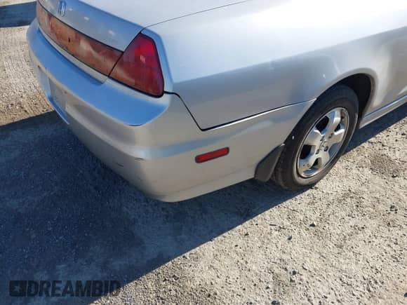 2001 Honda Accord EX с VIN 1HGCG32581A027060, выставлен на аукционе IAAI как лот 42862615 с пробегом 242 443 миль миль и . История ставок и продаж доступна на DreamBid. Изображение 6.