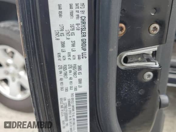 2011 Ram 1500 ST с VIN 1D7RB1CP1BS508099, выставлен на аукционе Copart как лот 67242545 с пробегом 198 639 миль миль и На запчасти • Non repairable. История ставок и продаж доступна на DreamBid. Изображение 12.