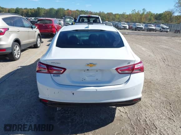 2022 Chevrolet Malibu LT z VIN 1G1ZD5ST7NF104966, wystawiony jako IAAI lot #43426440 z przebiegiem Nie podano mil oraz . Historia ofert i sprzedaży dostępna na DreamBid. Obrazek 17.