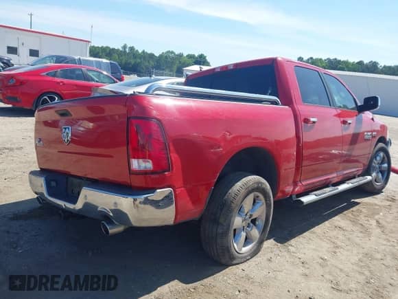 2016 Ram 1500 Lone Star z VIN 1C6RR6LT3GS299611, wystawiony jako IAAI lot #42287677 z przebiegiem 191 105 mil mil oraz . Historia ofert i sprzedaży dostępna na DreamBid. Obrazek 4.