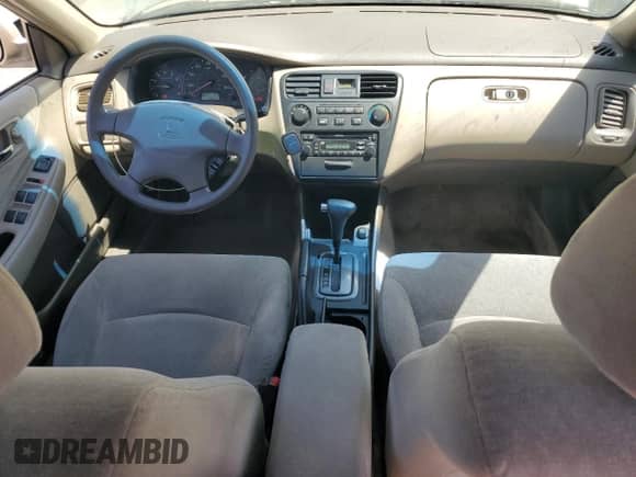 2001 Honda Accord LX с VIN JHMCG66561C021321, выставлен на аукционе Copart как лот 66367675 с пробегом 192 814 миль миль и Чистый • Clean title. История ставок и продаж доступна на DreamBid. Изображение 8.