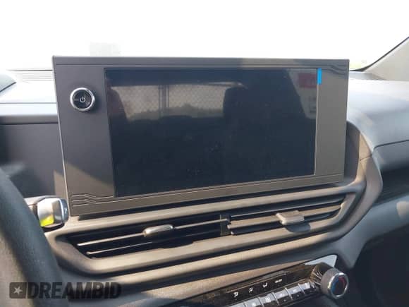 2024 Chevrolet Silverado EV Work Truck с VIN 1GC10VEL9RU203737, выставлен на аукционе IAAI как лот 42887622 с пробегом Не указан миль и . История ставок и продаж доступна на DreamBid. Изображение 18.