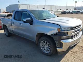 2020 Chevrolet Silverado 1500 LT with VIN 1GCRYDED2LZ164191, listed as a IAAI auction lot 43122781 with 132,148 mi miles and . Bid and sale history available at DreamBid. Image 1.