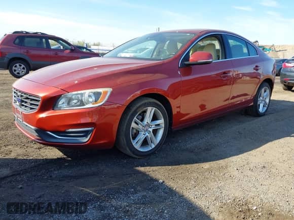 2015 Volvo S60 T5 Premier с VIN YV1612TB3F1309765, выставлен на аукционе IAAI как лот 42108221 с пробегом 103 874 миль миль и . История ставок и продаж доступна на DreamBid. Изображение 2.