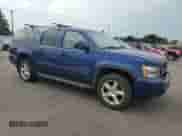2012 Chevrolet Suburban LT с VIN 1GNSKJE77CR269991, выставлен на аукционе Copart как лот 65718825 с пробегом 288 685 миль миль и Списание • Salvage title. История ставок и продаж доступна на DreamBid. Изображение 4.