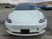 2022 Tesla Model Y Long Range с VIN 7SAYGDEE7NF313908, выставлен на аукционе Copart как лот 71536385 с пробегом Не указан миль и Списание • Salvage title. История ставок и продаж доступна на DreamBid. Изображение 5.