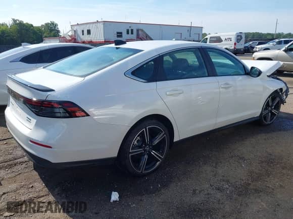 2025 Honda Accord Sport с VIN 1HGCY2F52SA039109, выставлен на аукционе IAAI как лот 42968241 с пробегом 2 109 миль миль и . История ставок и продаж доступна на DreamBid. Изображение 4.