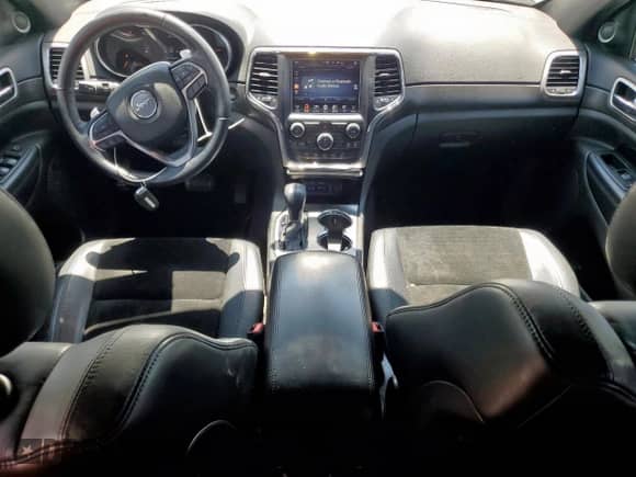 2017 Jeep Grand Cherokee 75th Anniversary with VIN 1C4RJEAG3HC890436, listed as a Copart auction lot 53653385 with 98,998 mi miles and Clean title. Bid and sale history available at DreamBid. Image 8.