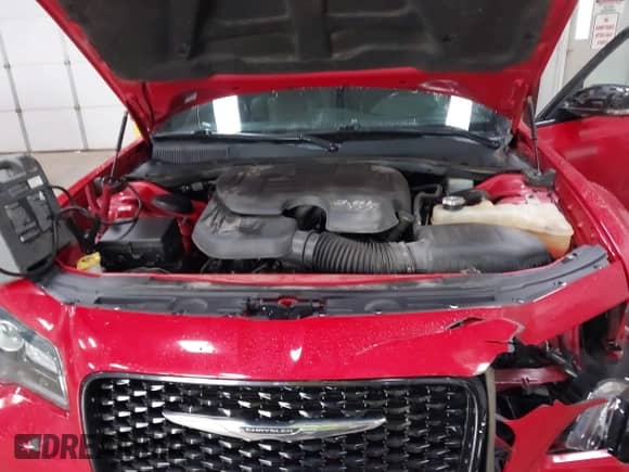 2015 Chrysler 300 S с VIN 2C3CCAGGXFH876340, выставлен на аукционе IAAI как лот 41040559 с пробегом 127 398 миль миль и . История ставок и продаж доступна на DreamBid. Изображение 10.