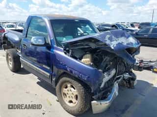 2002 Chevrolet Silverado 1500 z VIN 1GCEC14V32Z127638, wystawiony jako IAAI lot #43279822 z przebiegiem Nie podano mil oraz . Historia ofert i sprzedaży dostępna na DreamBid. Obrazek 1.
