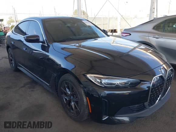 2023 BMW i4 eDrive35 с VIN WBY43AW09PFP79040, выставлен на аукционе IAAI как лот 43099487 с пробегом 19 700 миль миль и . История ставок и продаж доступна на DreamBid. Изображение 1.