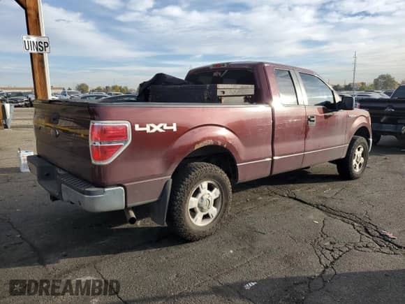 2010 Ford F-150 XL z VIN 1FTEX1E89AFA98028, wystawiony jako Copart lot #89929915 z przebiegiem 244 127 mil mil oraz Czysty tytuł • Clean title. Historia ofert i sprzedaży dostępna na DreamBid. Obrazek 3.