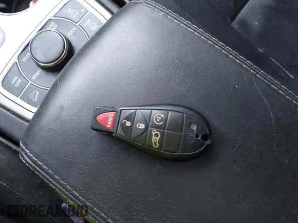 2012 Jeep Grand Cherokee Overland Summit z VIN 1C4RJFCT9CC270571, wystawiony jako IAAI lot #43315764 z przebiegiem 190 329 mil mil oraz . Historia ofert i sprzedaży dostępna na DreamBid. Obrazek 11.