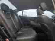 2013 Hyundai Genesis 3.8L z VIN KMHGC4DD7DU248007, wystawiony jako Copart lot #84571635 z przebiegiem 184 321 mil mil oraz Szkoda całkowita • Salvage title. Historia ofert i sprzedaży dostępna na DreamBid. Obrazek 10.
