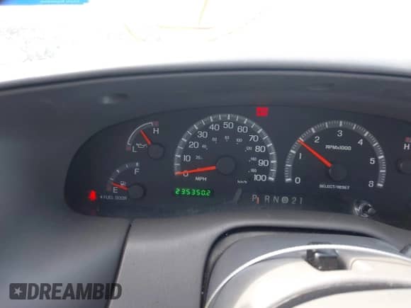 2004 Ford F-150 XL with VIN 2FTRX17274CA71498, listed as a IAAI auction lot 42797530 with 235,350 mi miles and . Bid and sale history available at DreamBid. Image 7.