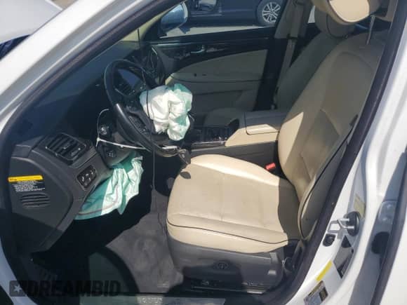 2014 Hyundai Equus Ultimate with VIN KMHGH4JH1EU086952, listed as a Copart auction lot 63856095 with 207,806 mi miles and Salvage title. Bid and sale history available at DreamBid. Image 7.