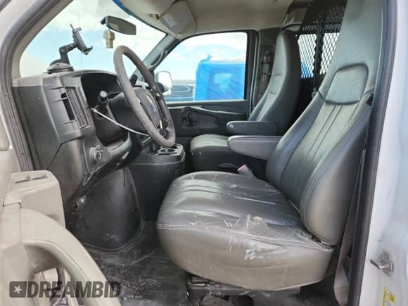 2014 Chevrolet Express Cargo с VIN 1GCWGFCA4E1207716, выставлен на аукционе Copart как лот 81902875 с пробегом 252 988 миль миль и Чистый • Clean title. История ставок и продаж доступна на DreamBid. Изображение 7.