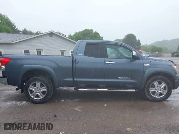 2008 Toyota Tundra Limited с VIN 5TBBV58198S501555, выставлен на аукционе IAAI как лот 42321052 с пробегом 248 154 миль миль и . История ставок и продаж доступна на DreamBid. Изображение 14.