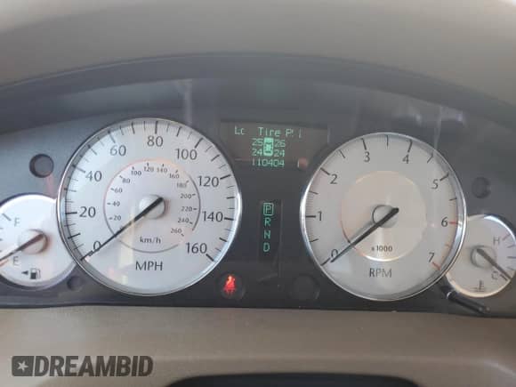 2008 Chrysler 300 C Hemi z VIN 2C3LA63H78H165909, wystawiony jako Copart lot #67643935 z przebiegiem 110 404 mil mil oraz Czysty tytuł • Clean title. Historia ofert i sprzedaży dostępna na DreamBid. Obrazek 9.