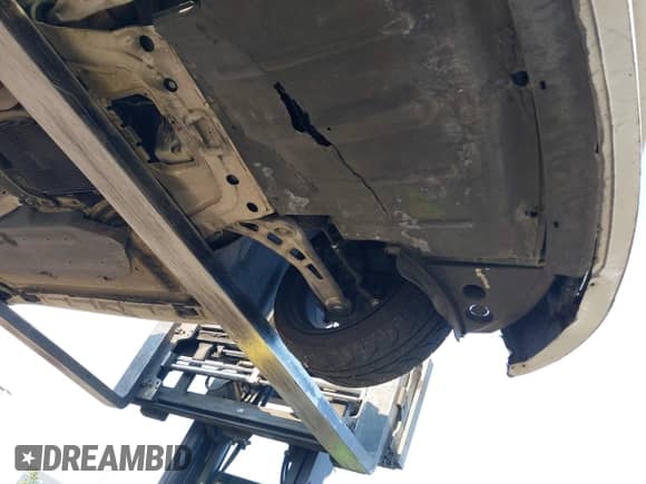 2006 BMW Z4 3.0i с VIN 4USBU33556LW66827, выставлен на аукционе IAAI как лот 42750131 с пробегом 111 536 миль миль и . История ставок и продаж доступна на DreamBid. Изображение 13.