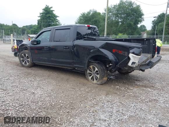 2020 Ford F-150 XL z VIN 1FTFW1E45LFB49144, wystawiony jako IAAI lot #42557287 z przebiegiem 69 044 mil mil oraz . Historia ofert i sprzedaży dostępna na DreamBid. Obrazek 3.