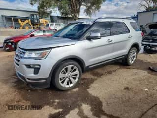 2019 Ford Explorer Limited z VIN 1FM5K8F83KGB12227, wystawiony jako Copart lot #70837545 z przebiegiem 103 010 mil mil oraz Szkoda całkowita • Salvage title. Historia ofert i sprzedaży dostępna na DreamBid. Obrazek 1.