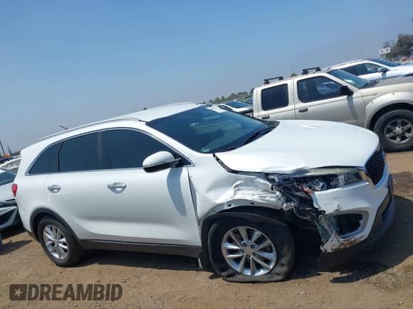 2018 Kia Sorento LX z VIN 5XYPG4A57JG360664, wystawiony jako IAAI lot #42999366 z przebiegiem 136 638 mil mil oraz . Historia ofert i sprzedaży dostępna na DreamBid. Obrazek 13.