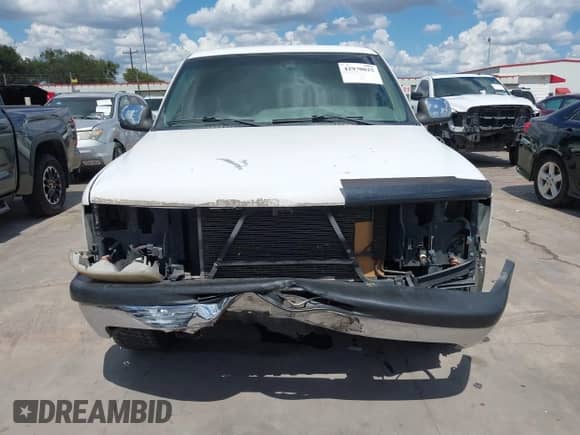 2000 Chevrolet Silverado 1500 LS with VIN 2GCEC19V4Y1273850, listed as a IAAI auction lot 42970025 with 212,049 mi miles and . Bid and sale history available at DreamBid. Image 6.