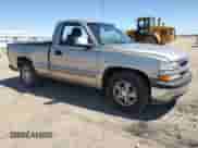 2000 Chevrolet Silverado 1500 LS with VIN 1GCEC14W6YZ253008, listed as a Copart auction lot 56347145 with 376,076 mi miles and Salvage title. Bid and sale history available at DreamBid. Image 4.