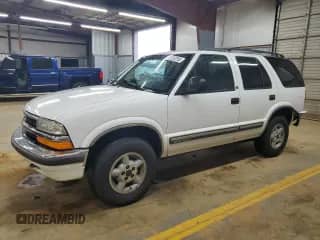 1998 Chevrolet Blazer LT z VIN 1GNDT13W5W2158448, wystawiony jako Copart lot #51223255 z przebiegiem 298 952 mil mil oraz Szkoda całkowita • Salvage title. Historia ofert i sprzedaży dostępna na DreamBid. Obrazek 1.