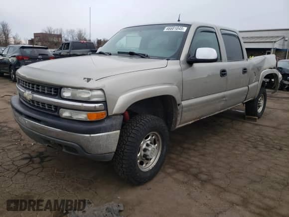 2002 Chevrolet Silverado 1500HD LS с VIN 1GCGK13U42F149301, выставлен на аукционе Copart как лот 46601045 с пробегом 242 766 миль миль и Списание • Salvage title. История ставок и продаж доступна на DreamBid. Изображение 1.