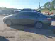 2015 Toyota Camry SE z VIN 4T1BF1FKXFU498713, wystawiony jako IAAI lot #43491138 z przebiegiem 211 840 mil mil oraz . Historia ofert i sprzedaży dostępna na DreamBid. Obrazek 14.