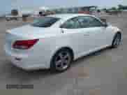 2012 Lexus IS 250 C z VIN JTHFF2C28C2526045, wystawiony jako IAAI lot #42447220 z przebiegiem 107 864 mil mil oraz . Historia ofert i sprzedaży dostępna na DreamBid. Obrazek 4.