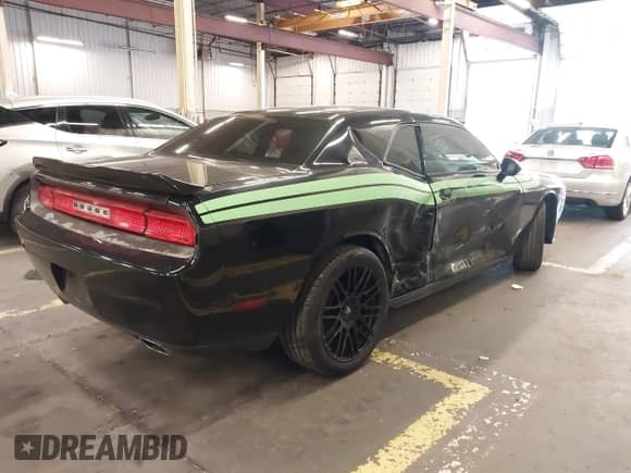 2013 Dodge Challenger SXT с VIN 2C3CDYAG7DH704245, выставлен на аукционе IAAI как лот 43250299 с пробегом Не указан миль и . История ставок и продаж доступна на DreamBid. Изображение 4.
