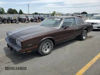 1981 Chevrolet Monte Carlo с VIN 1G1AZ37K5BK418041, выставлен на аукционе Copart как лот 62928005 с пробегом 985 миль миль и Списание • Salvage title. История ставок и продаж доступна на DreamBid. Изображение 1.