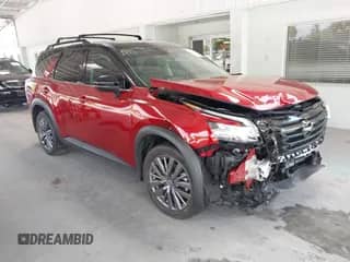 2023 Nissan Pathfinder SL с VIN 5N1DR3CB3PC256059, выставлен на аукционе IAAI как лот 42234526 с пробегом 7 320 миль миль и . История ставок и продаж доступна на DreamBid. Изображение 1.